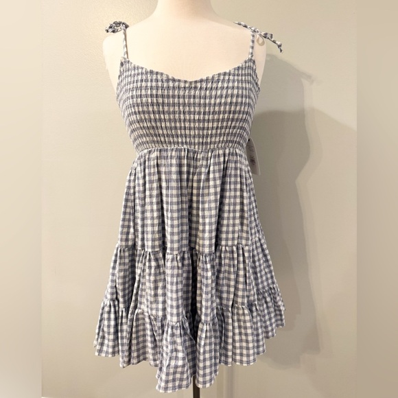 MABLE Dresses & Skirts - MABLE blue white gingham midi dress size medium NWT